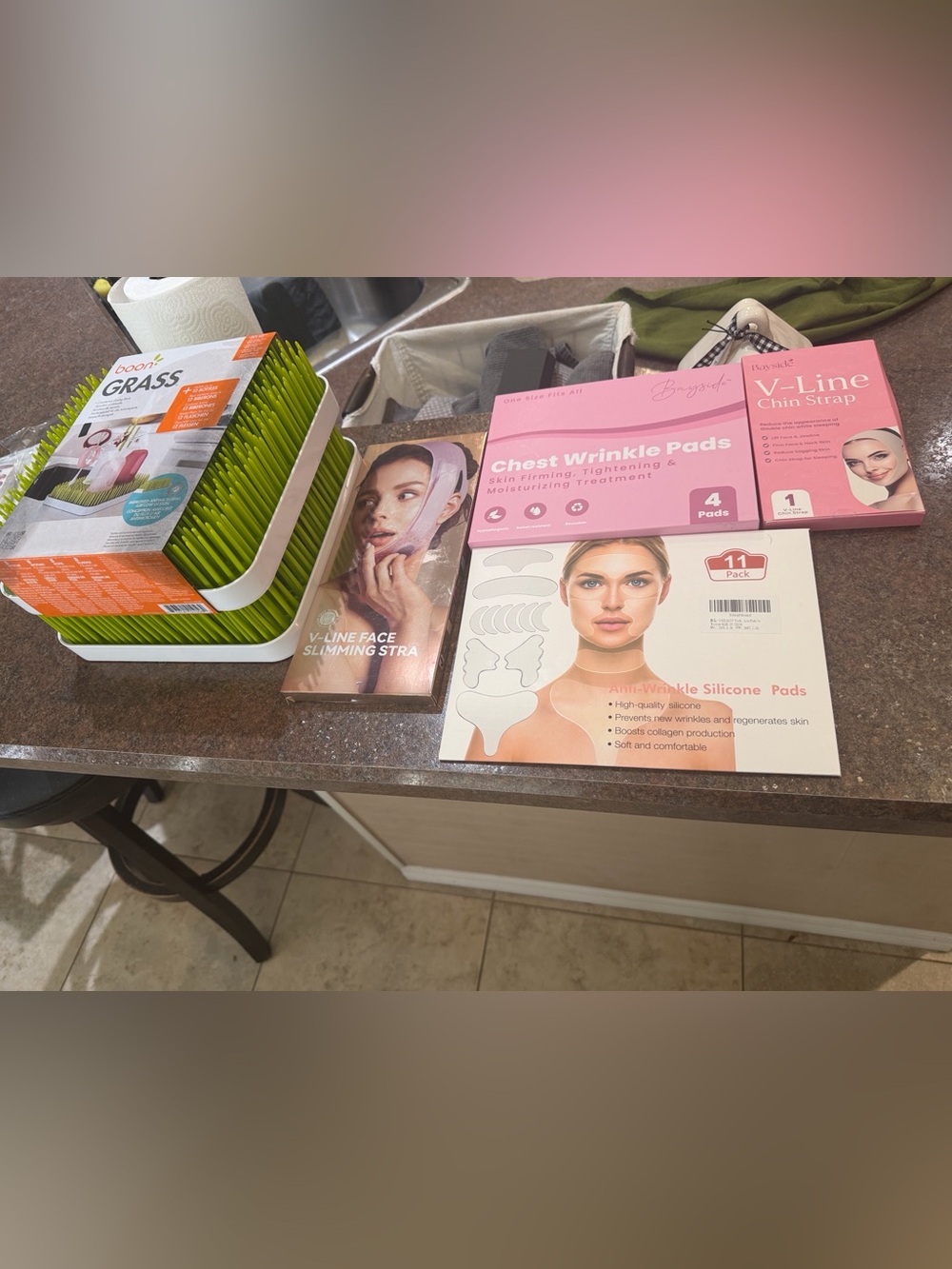 Boon grass baby Chin Strap & Chest Wrinkle Pads silicone pads anti wrinkle lot